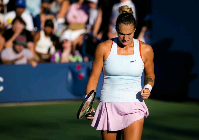 科维托娃爆冷击败SKT，关键助攻引爆全场！